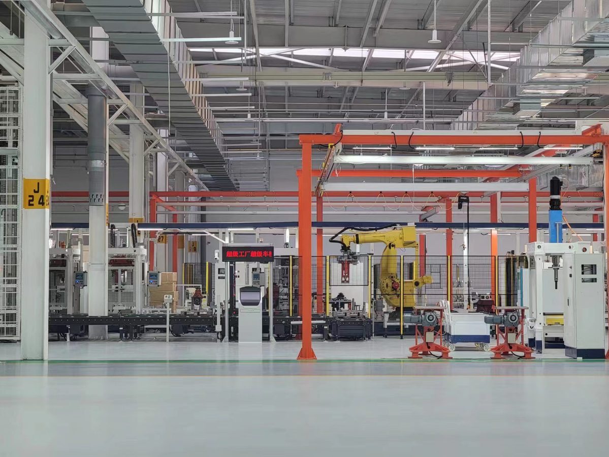 弯道超车 中国新能源汽车产业的“宁波担当”