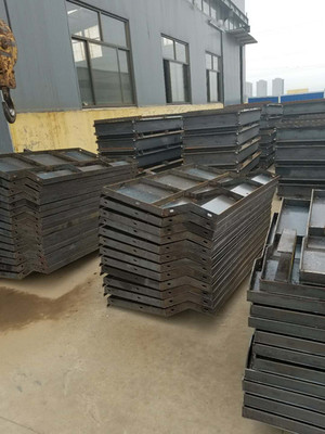 以品质与服务赢得市场——论高铁防撞墙模具与防撞护栏模具在建设发展中的关键作用