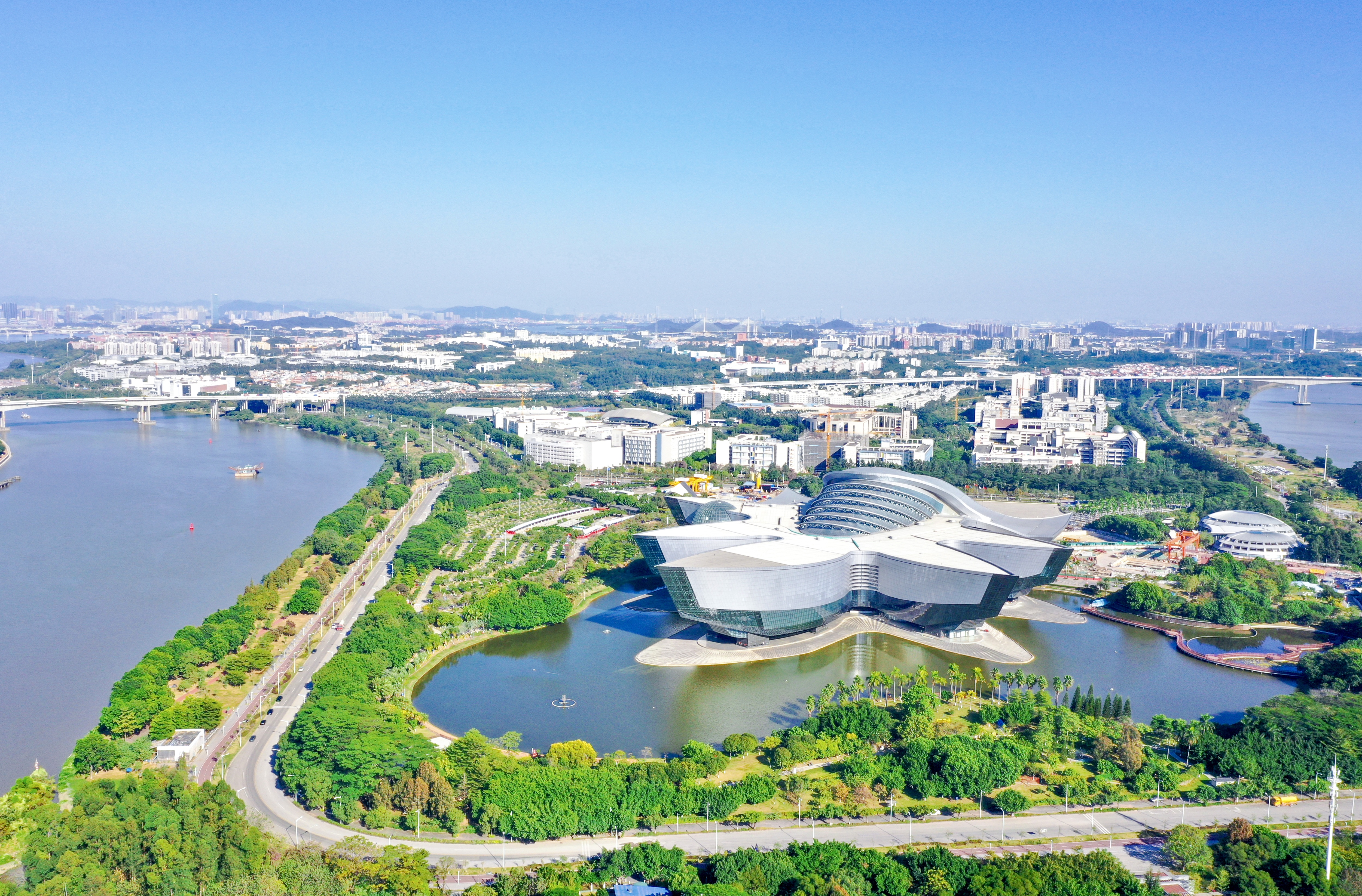 打造大湾区"智核"!番禺区加快建设环大学城科技成果转化基地